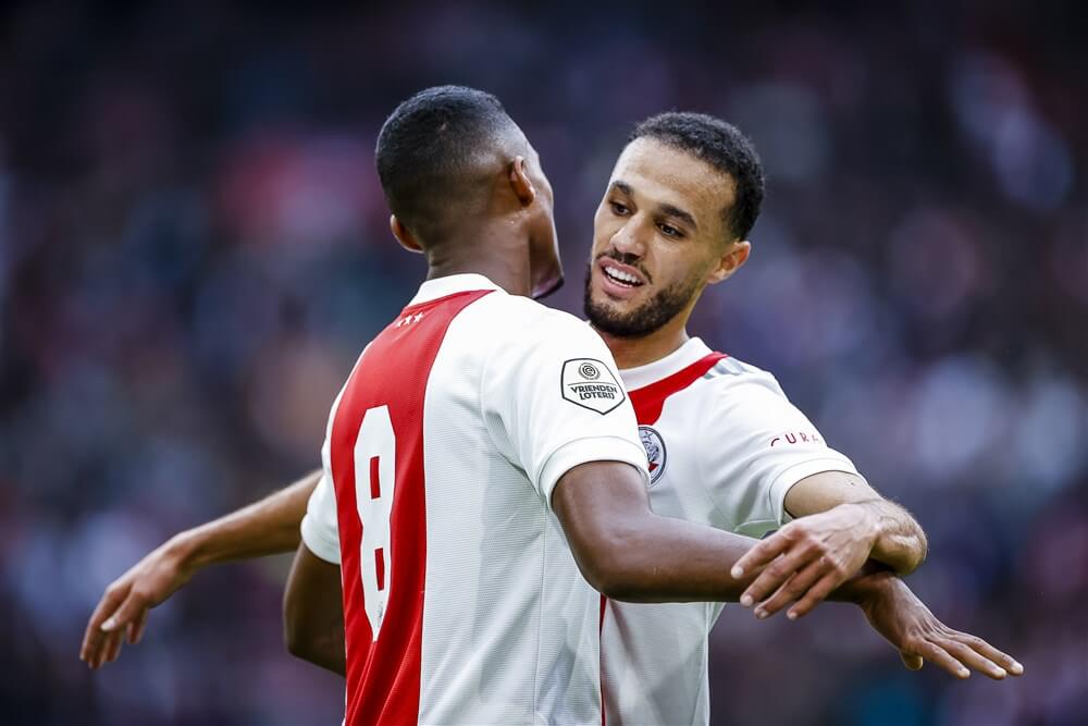 "Ajax gaat zich harder opstellen bij aflopende contracten"; image source: Pro Shots