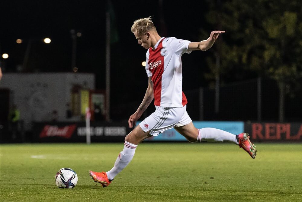 <b>Officieel: Max de Waal verhuurd aan PEC Zwolle en verlengt contract bij Ajax</b>; image source: Pro Shots