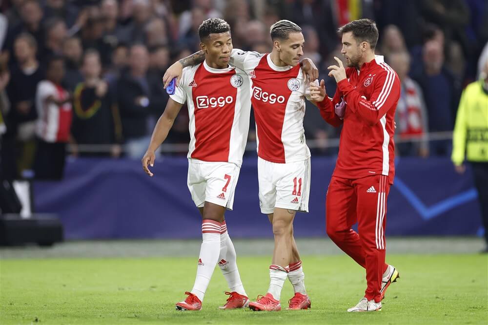 "Mogelijk meerdere uitgaande transfers bij Ajax deze maand"; image source: Pro Shots