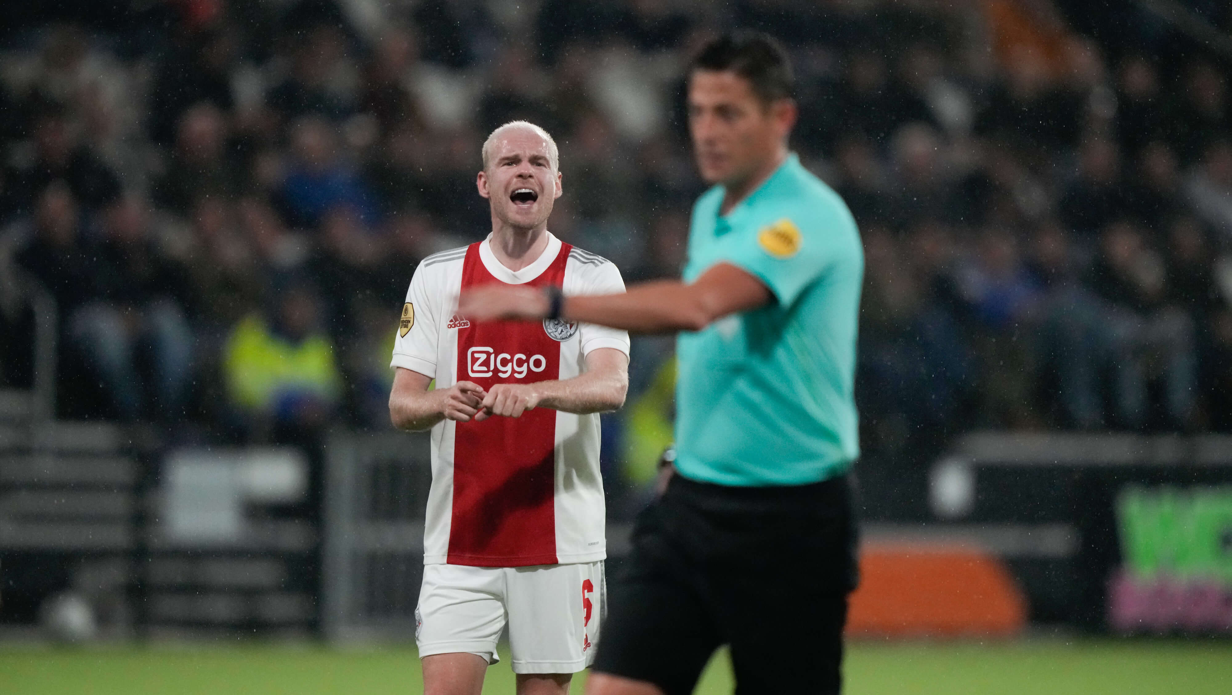 Halve uitglijder slordig Ajax op schaatsbaan in Almelo: 0-0; image source: Pro Shots