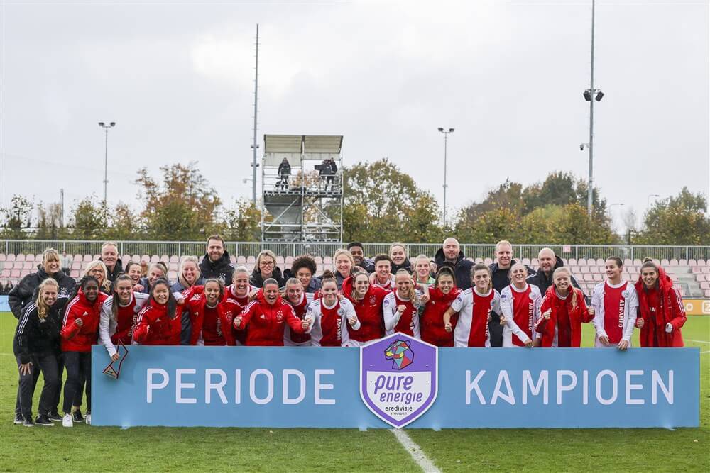 Periodetitel voor Ajax Vrouwen na grote zege tegen PSV; image source: Pro Shots