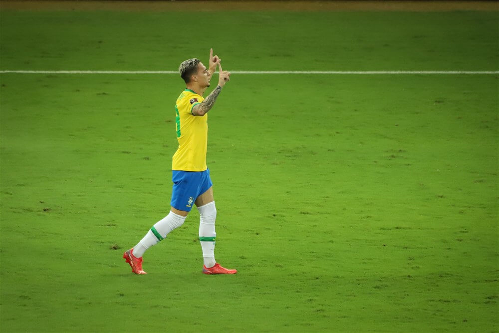 Heerlijke goal van Antony tijdens ruime zege Brazilië, Lisandro Martínez wint met Argentinië; image source: Pro Shots