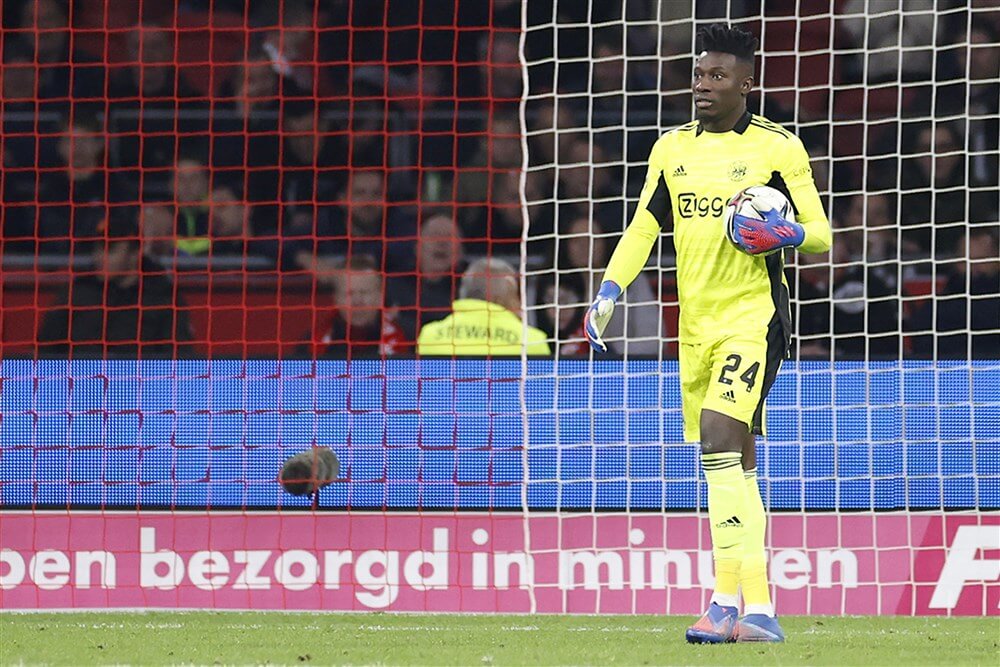 "André Onana vliegt uit de basis bij Ajax, Maarten Stekelenburg keept in bekerfinale"; image source: Pro Shots