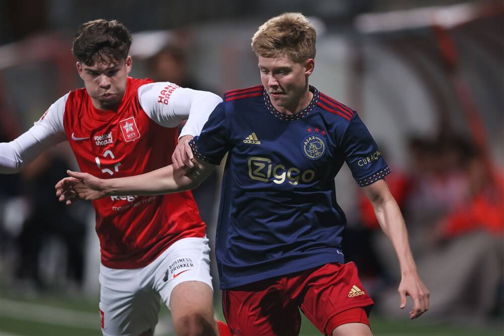 Jong Ajax verliest zwaar op bezoek bij MVV; image source: Pro Shots