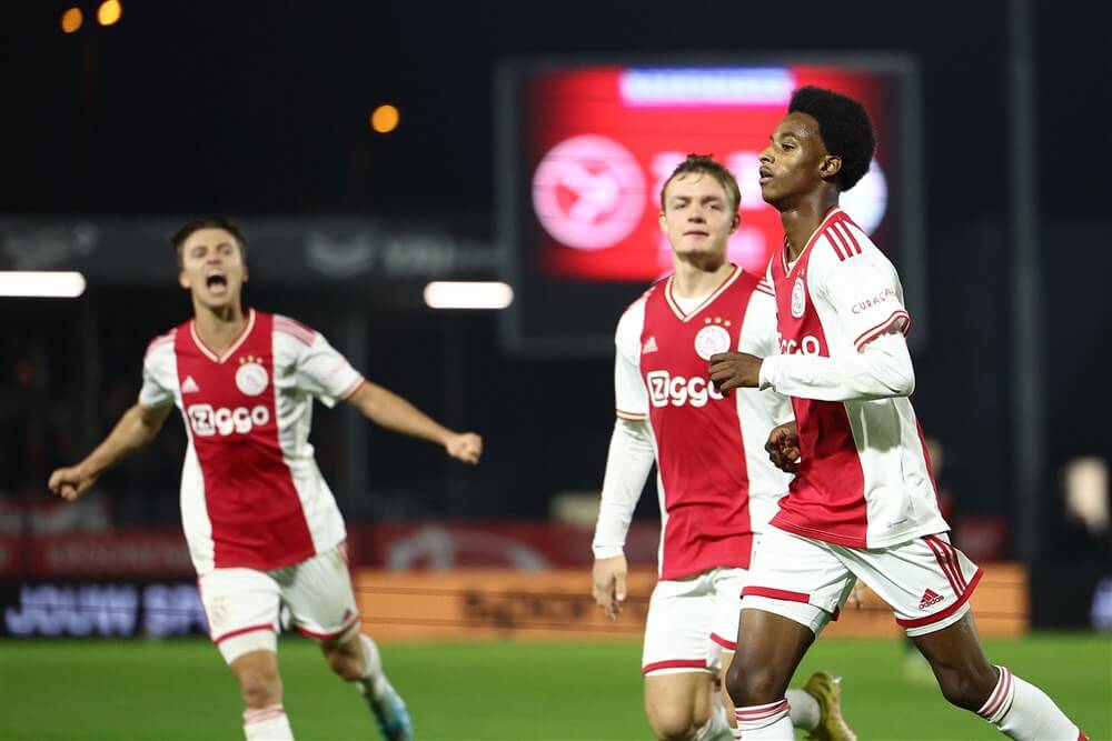 Effectief Jong Ajax wint van Almere City; image source: Pro Shots