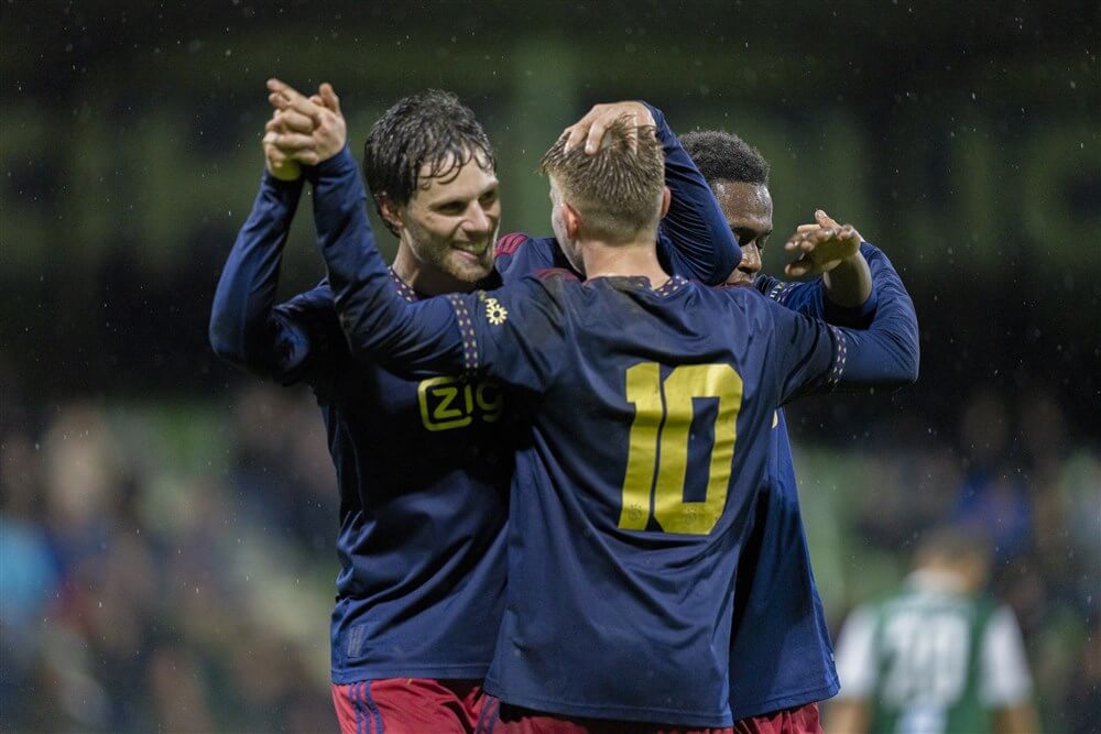 Jong Ajax terug in linkerrijtje na winst in Dordrecht; image source: Pro Shots