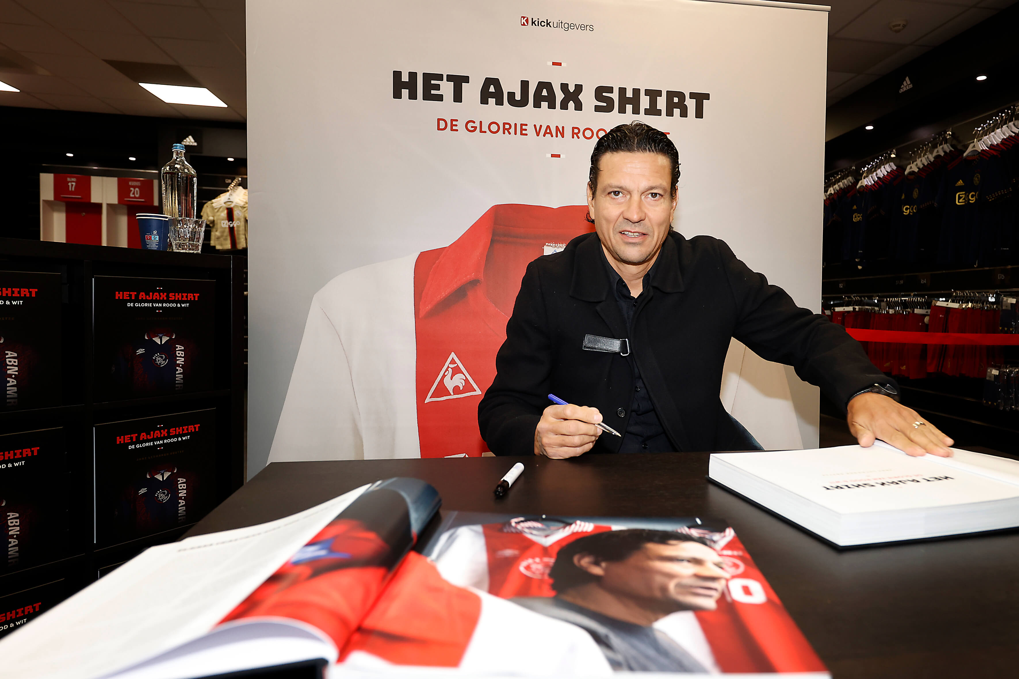 Jari Litmanen sluit baan bij Ajax niet uit; image source: Pro Shots