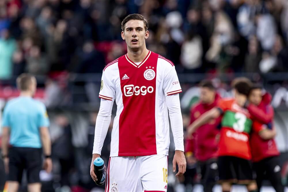 "Ajax heeft verplichte koopoptie op Lorenzo Lucca"; image source: Pro Shots