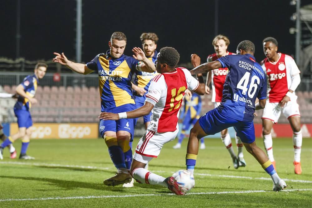 Zwak Jong Ajax onderuit tegen Almere City; image source: Pro Shots