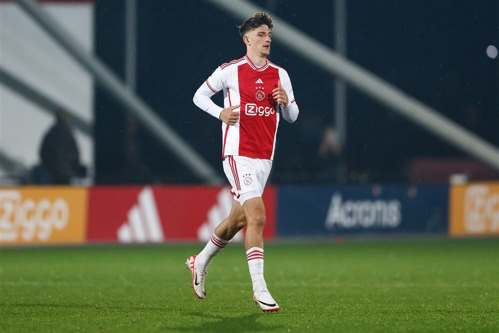  Ahmetcan Kaplan debuteert tijdens gelijkspel Jong Ajax; image source: Pro Shots