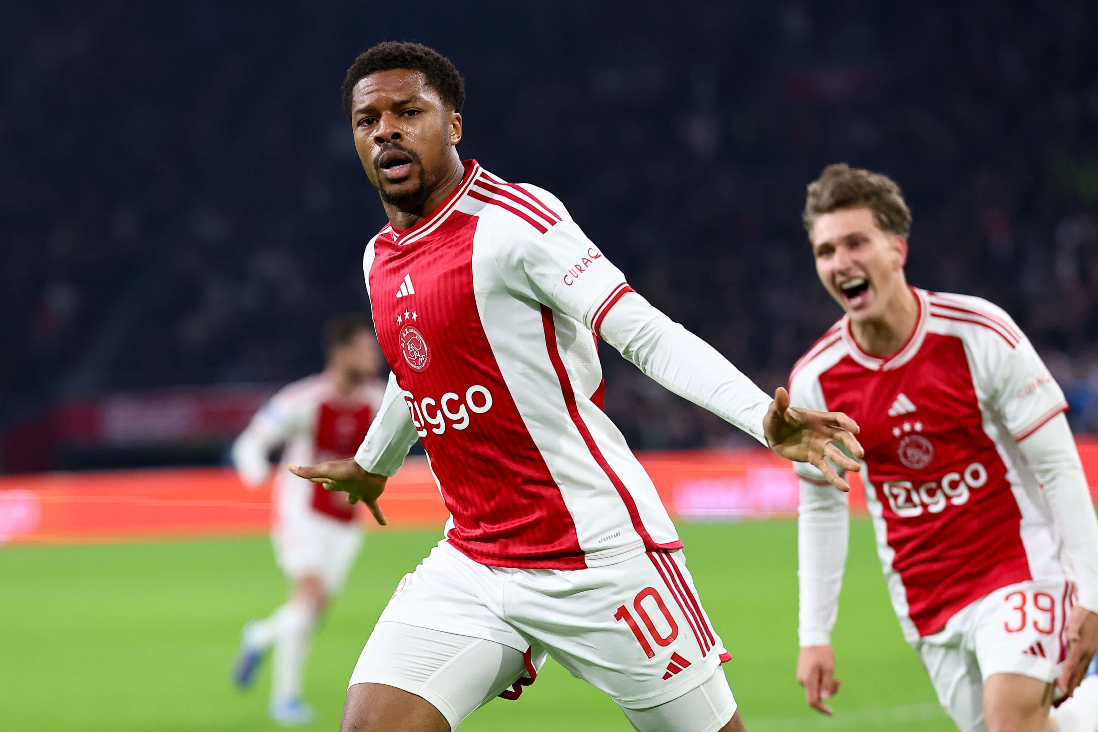 Ajax heerst tegen Volendam qua kansen maar wint slechts met 2-0; image source: Pro Shots