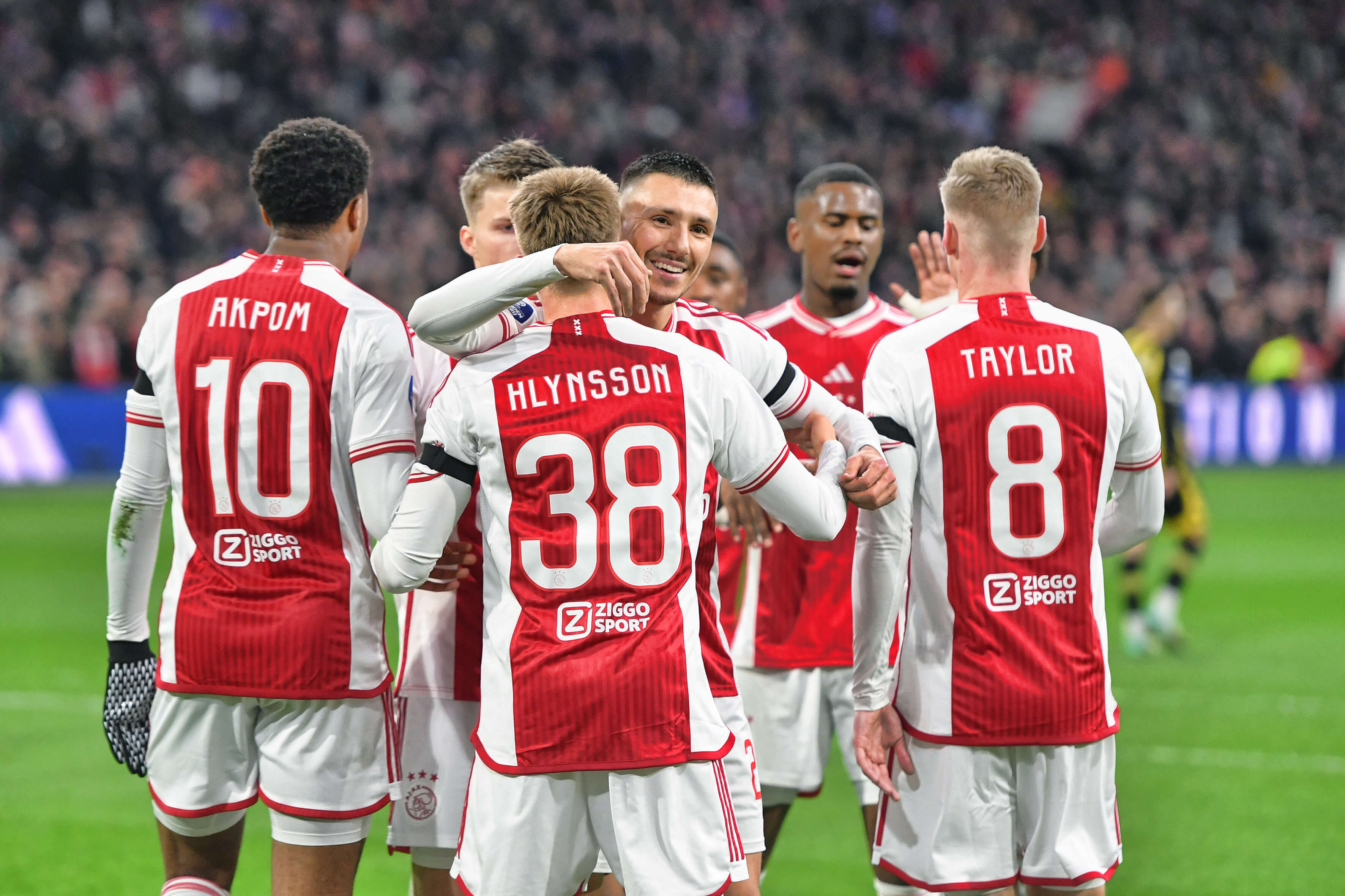 Ajax zet Vitesse makkelijk weg en wint met 5-0; image source: Pro Shots