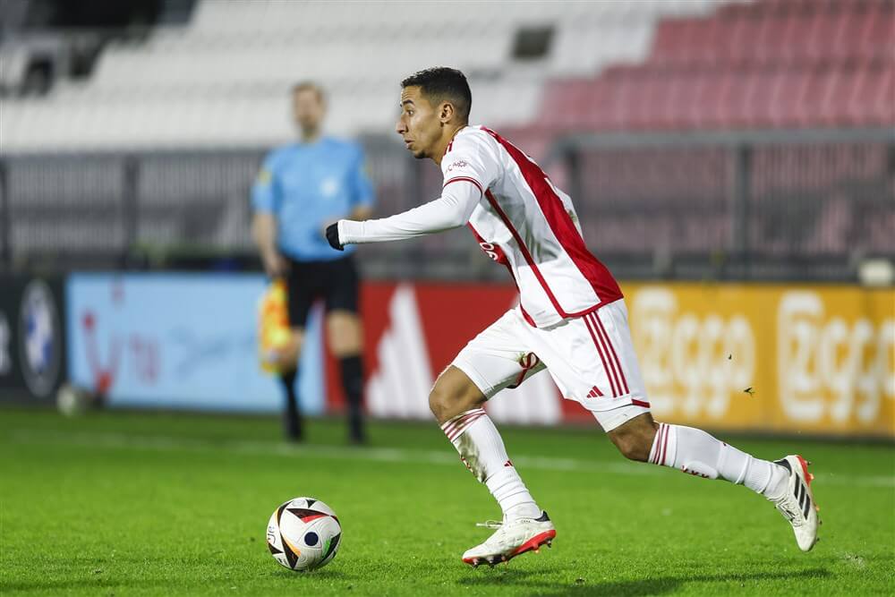 "Ajax en FC Twente dicht bij akkoord over transfer Anass Salah-Eddine"; image source: Pro Shots