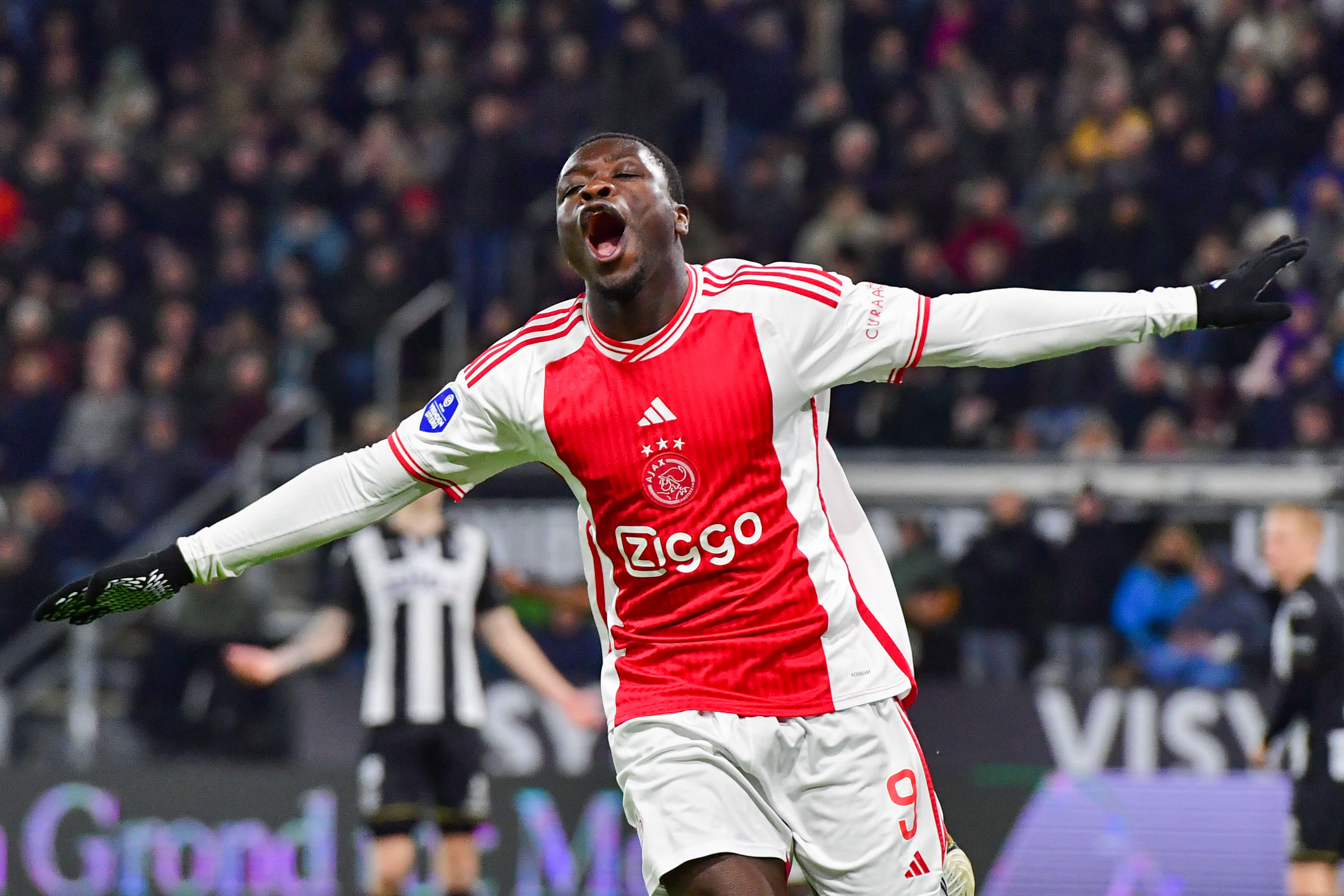 Ajax wint in Almelo met 2-4, met 2 goals van Brian Brobbey; image source: Pro Shots