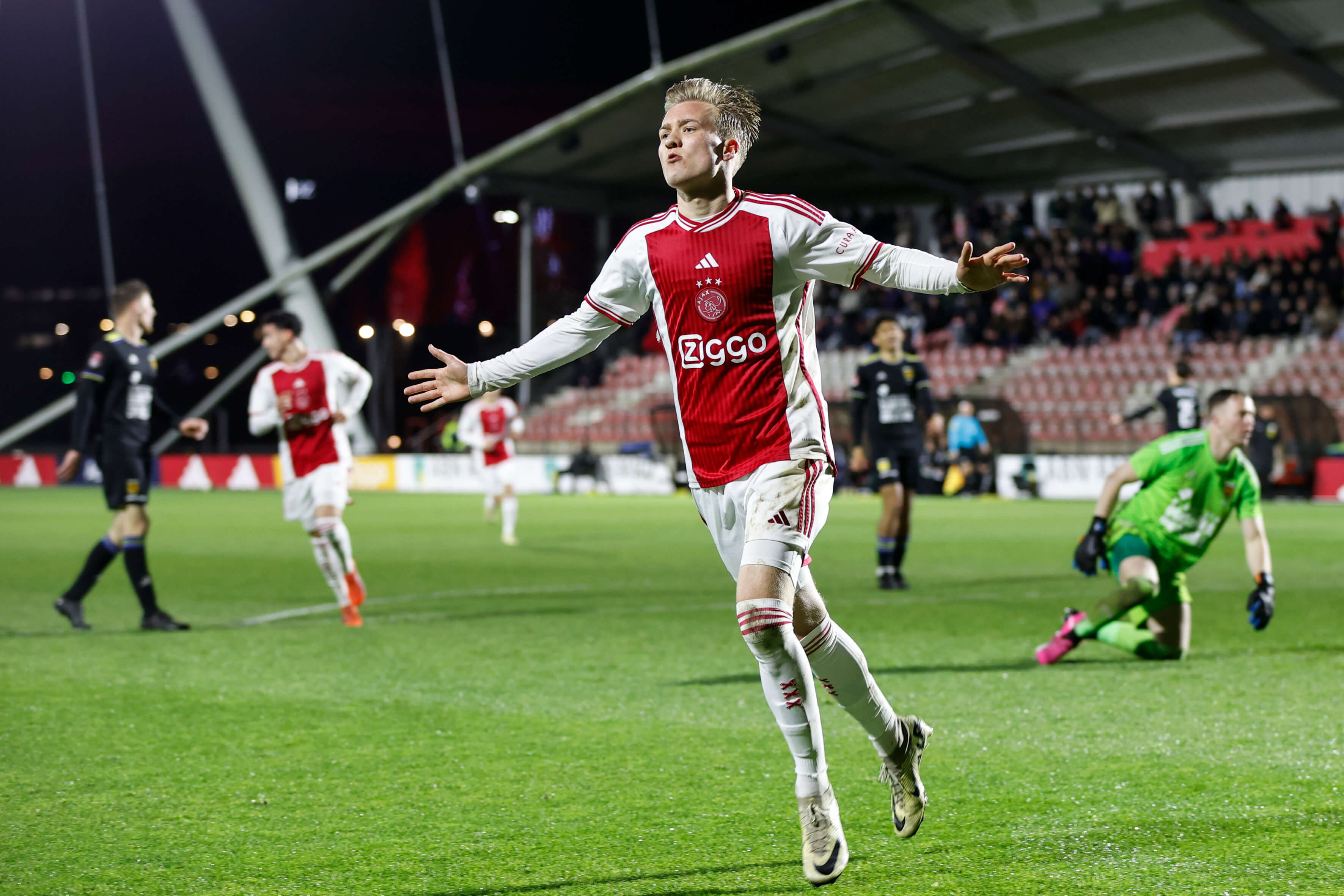 Jong Ajax wint thuis van Cambuur Leeuwarden; image source: Pro Shots