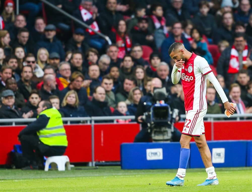 "Ajax overweegt transfermarkt op te gaan voor tijdelijke vervanging van Hakim Ziyech"; image source: Pro Shots
