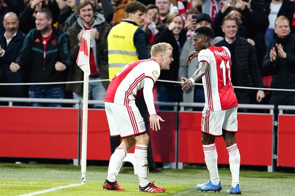 Ajax maakt het zichzelf onnodig lastig tegen zwak PSV maar wint nipt: 1-0; image source: Pro Shots