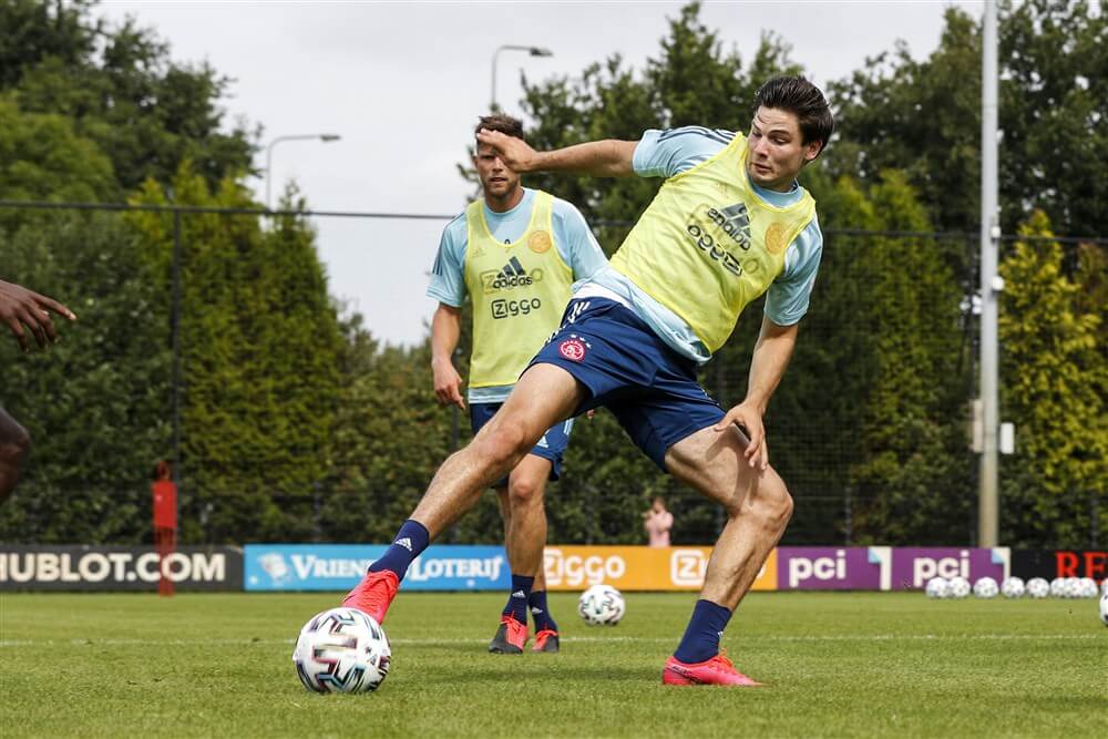 [Update] "Verhuur Jurgen Ekkelenkamp onbespreekbaar voor Ajax"; image source: Pro Shots