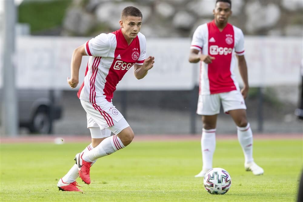 "Ajax ontvangt 10 miljoen euro voor Răzvan Marin"; image source: Pro Shots