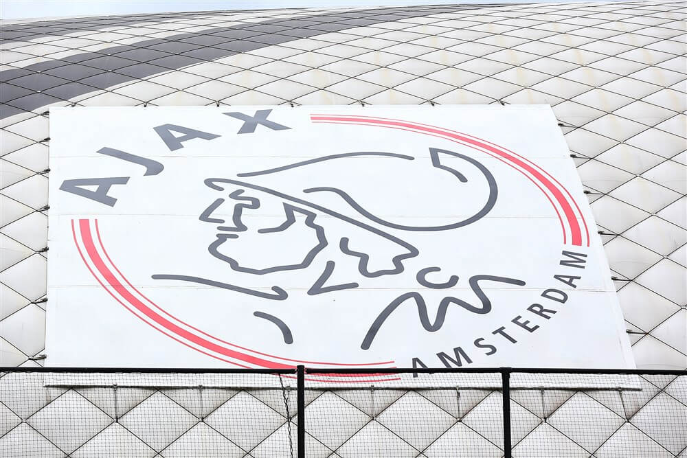 "Ajax ontvangt uitnodiging voor Super League"; image source: Pro Shots
