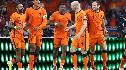Hoofdrol Davy Klaassen tijdens enorme zege Oranje, debuut voor Devyne Rensch met assist