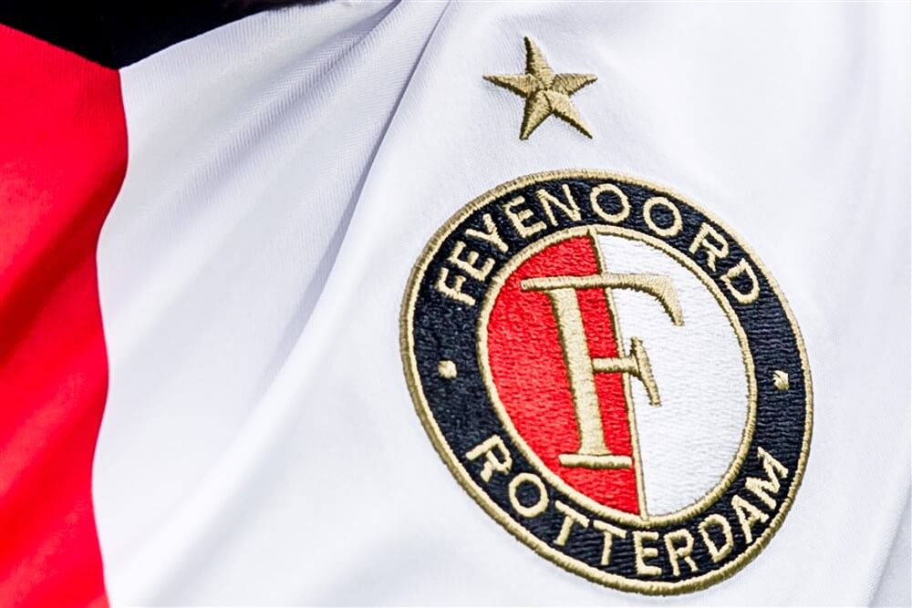 "Feyenoord aast op rechtsback Dennis Gyamfi"; image source: Pro Shots