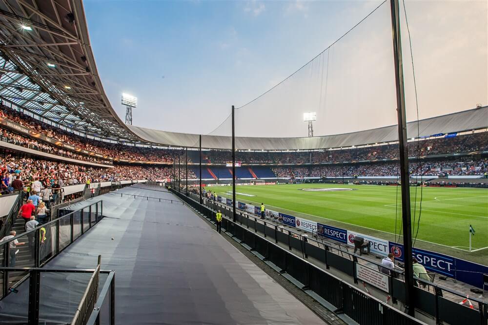 Feyenoord plaatst tijdens Klassieker definitief netten in De Kuip; image source: Pro Shots