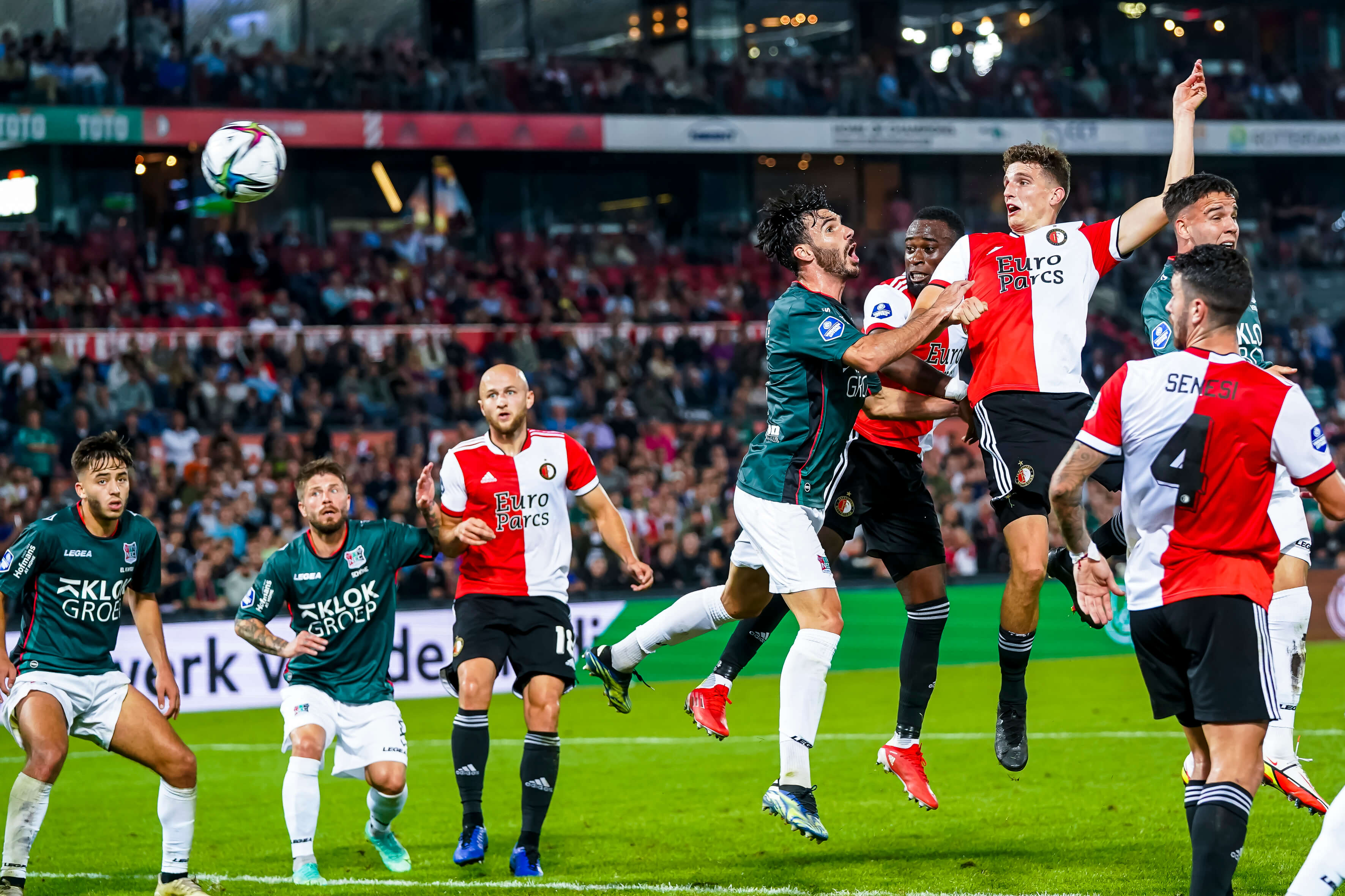 "Feyenoord oefent donderdag tegen NEC"; image source: Pro Shots