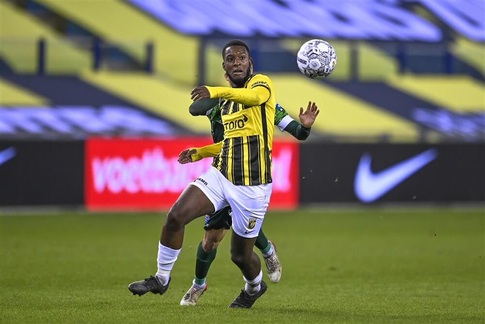 Riechedly Bazoer: "Ik heb contact gehad met Feyenoord"; image source: Pro Shots
