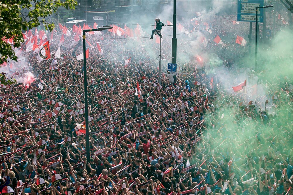 "Feyenoord dit seizoen gewoon gehuldigd op Coolsingel"; image source: Pro Shots