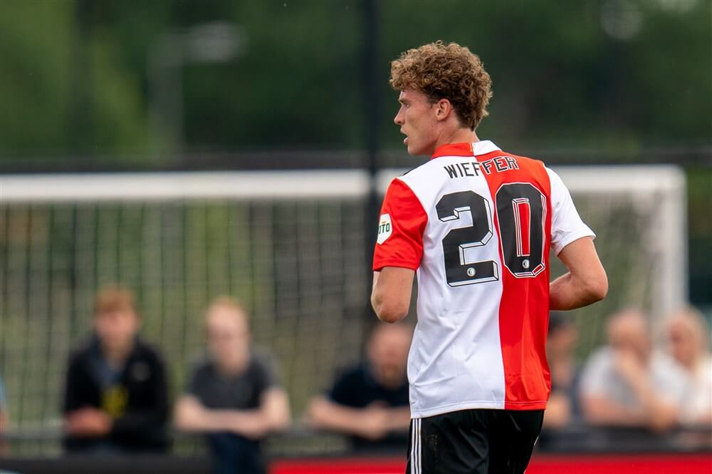 "Mats Wieffer hervat groepstraining bij Feyenoord"; image source: Pro Shots