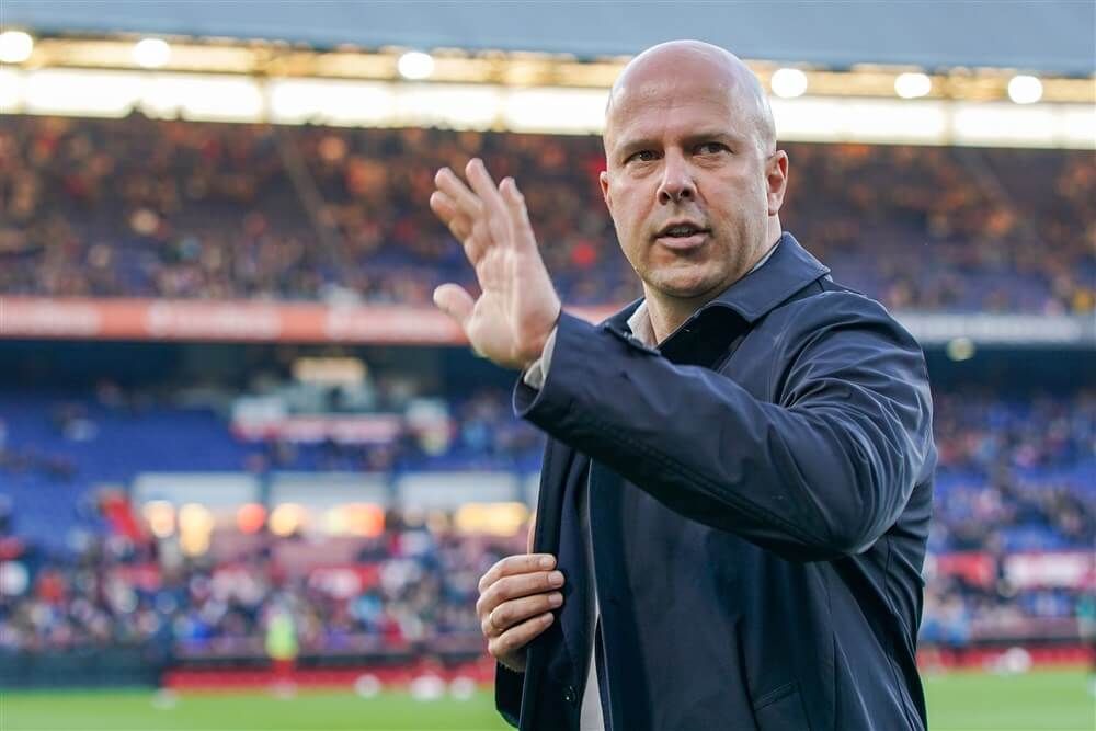 Arne Slot: "Lekken van transfers is absoluut niet in het belang van Feyenoord en van de supporters"; image source: Pro Shots