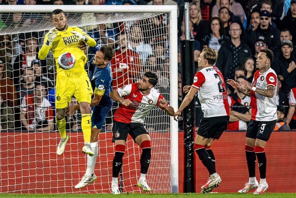 Feyenoord in Johan Cruijff Schaal onderuit tegen PSV; image source: Pro Shots