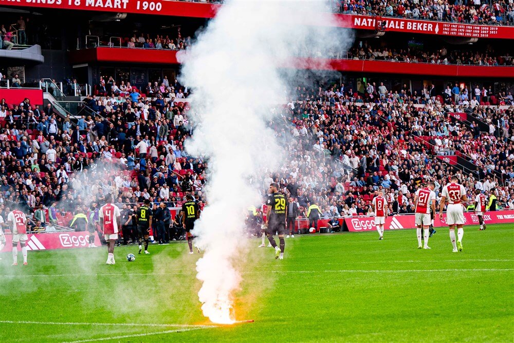 "Feyenoord dringt aan op reglementaire zege"; image source: Pro Shots