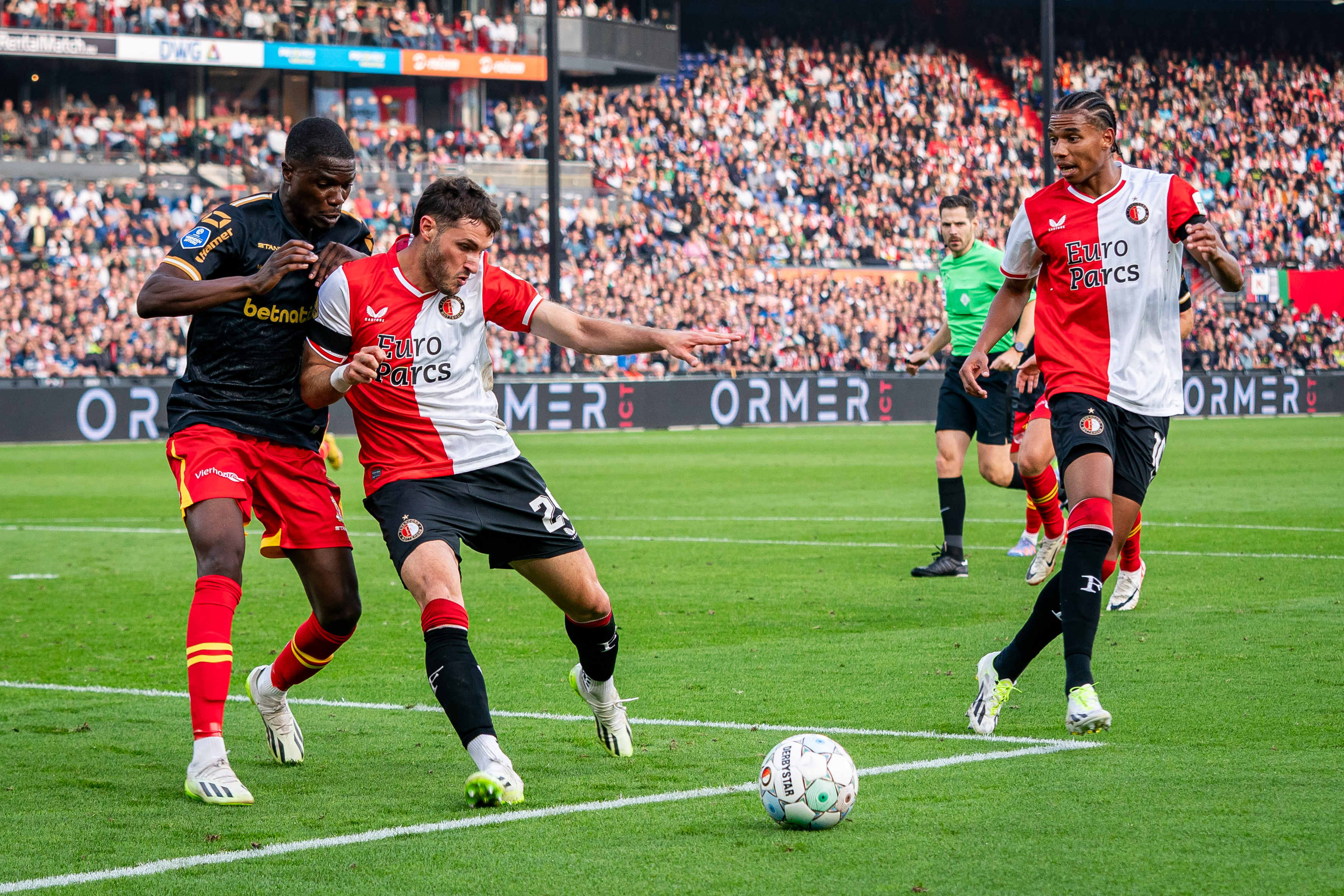 Feyenoord kan Eindhovens feestje anderhalve week uitstellen; image source: Pro Shots