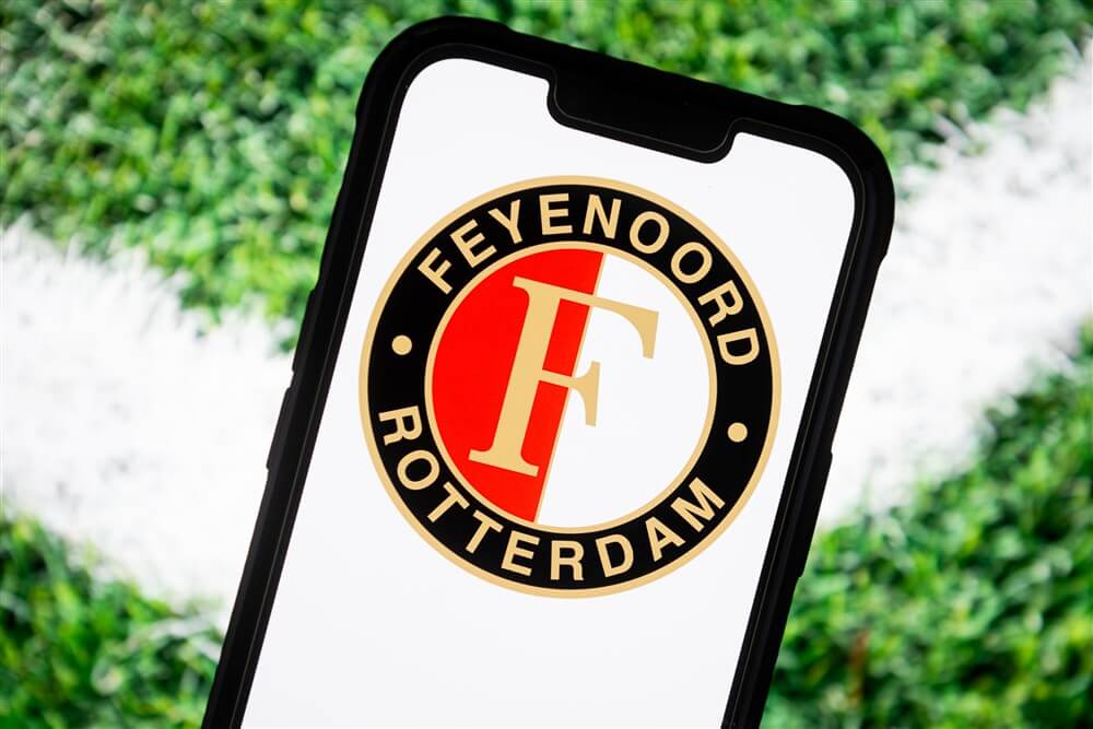 "MediaMarkt nieuwe hoofdsponsor Feyenoord"; image source: Pro Shots