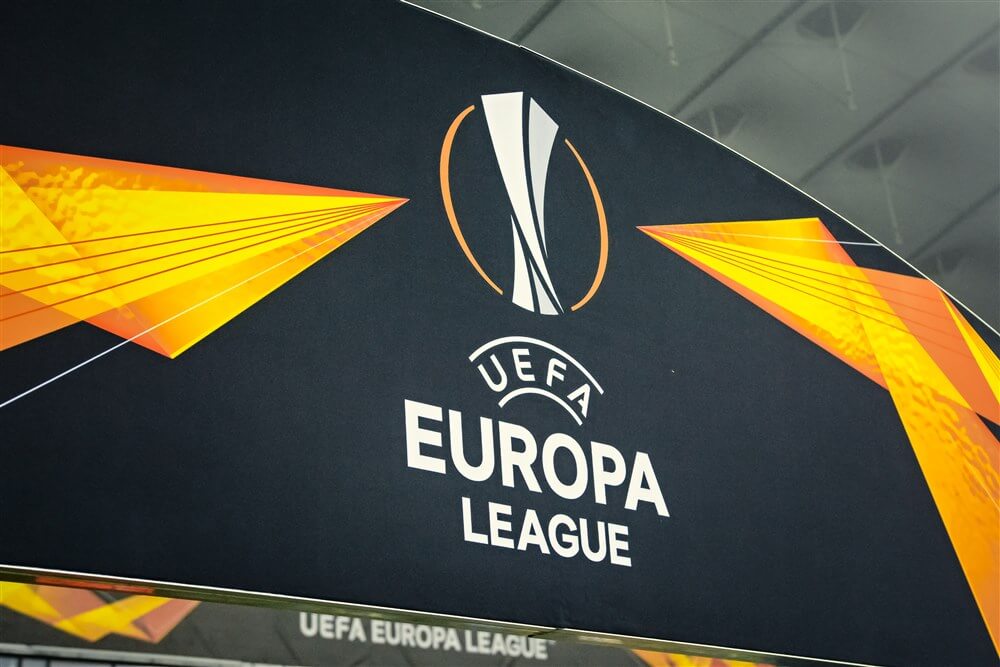 "UEFA wil huidige standen gebruiken indien competities niet uitgespeeld kunnen worden"; image source: Pro Shots