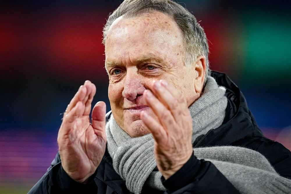 "Dick Advocaat beslist eind maart pas of hij ook komend seizoen hoofdtrainer van Feyenoord is"; image source: Pro Shots