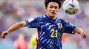 Ayase Ueda schiet Japan naar volgende ronde Azië Cup