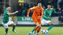 Steven Berghuis met Oranje naar EK na gelijkspel tegen Noord-Ierland
