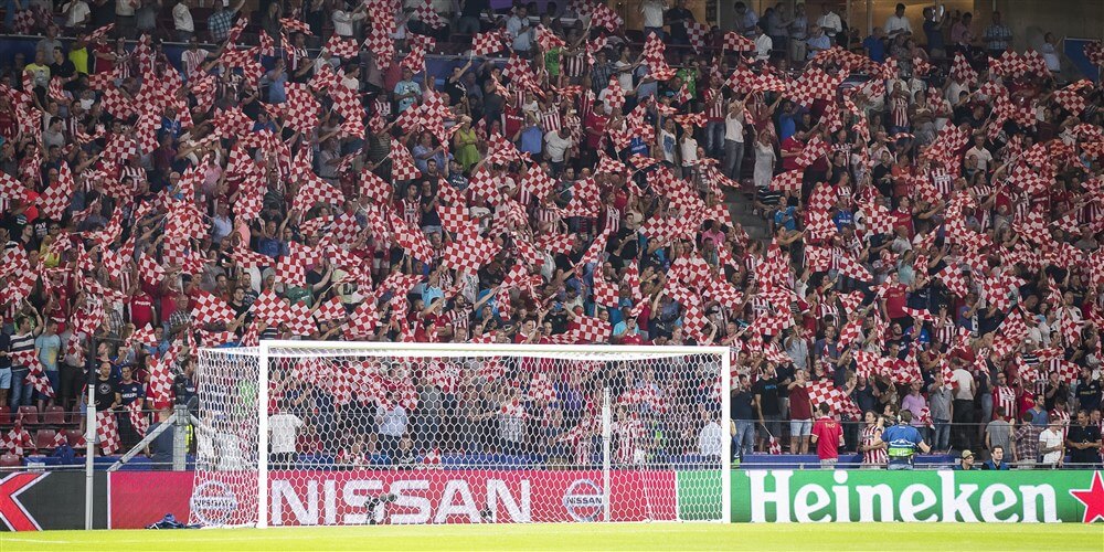 "PSV komt deel van seizoenkaarthouders tegemoet met gratis toegang tot Europese duels"; image source: Pro Shots