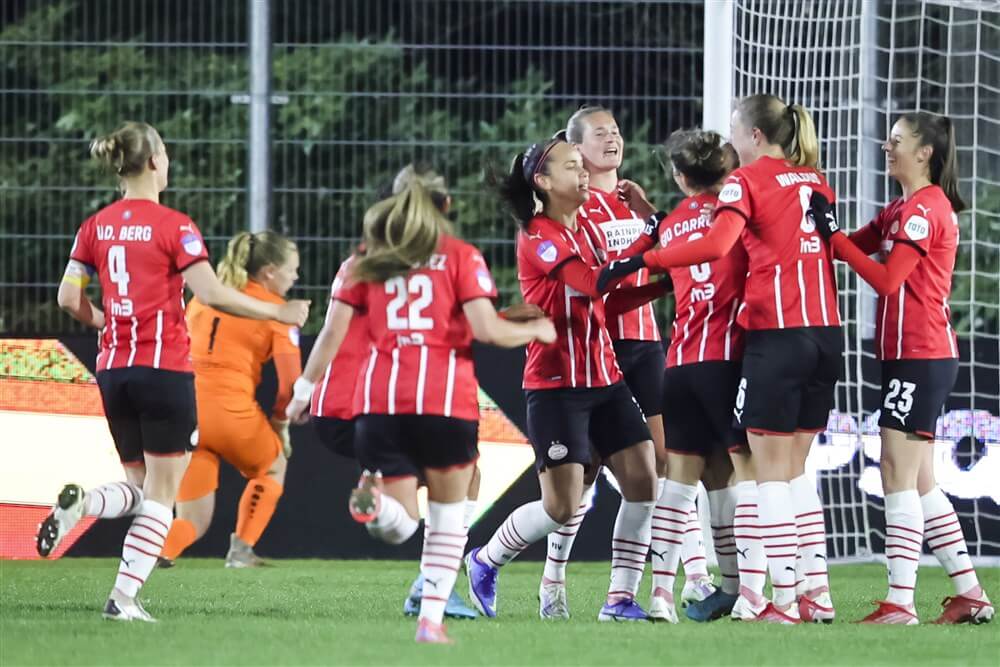 PSV Vrouwen wint dankzij prachtgoal Naomi Pattiwael van sc Heerenveen; image source: Pro Shots