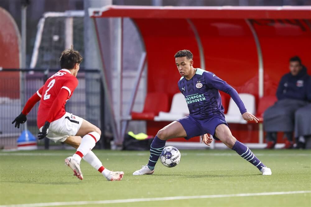 Jong PSV onnodig onderuit tegen Jong AZ; image source: Pro Shots