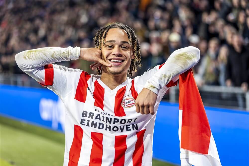 PSV schilt appel met FC Groningen en wint ruim; image source: Pro Shots