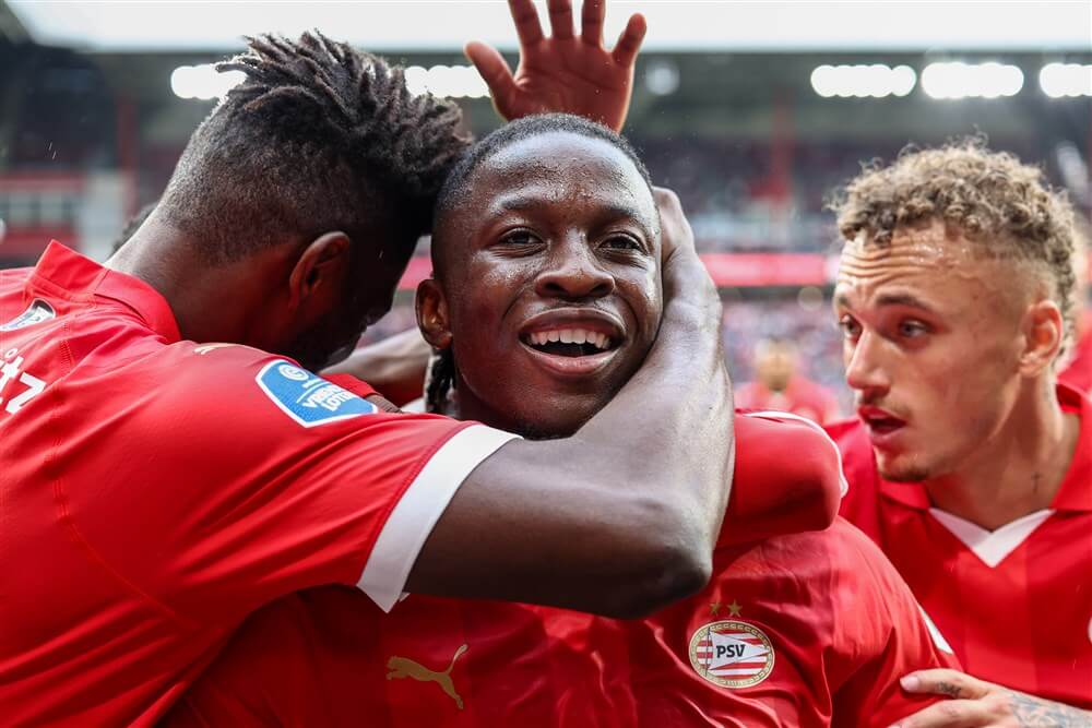 PSV op FANdag te sterk voor Nottingham Forest; image source: Pro Shots