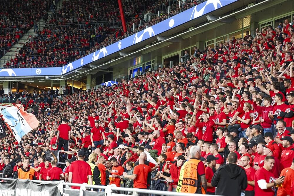 Oproep PSV: In het rood naar Dortmund-thuis; image source: Pro Shots