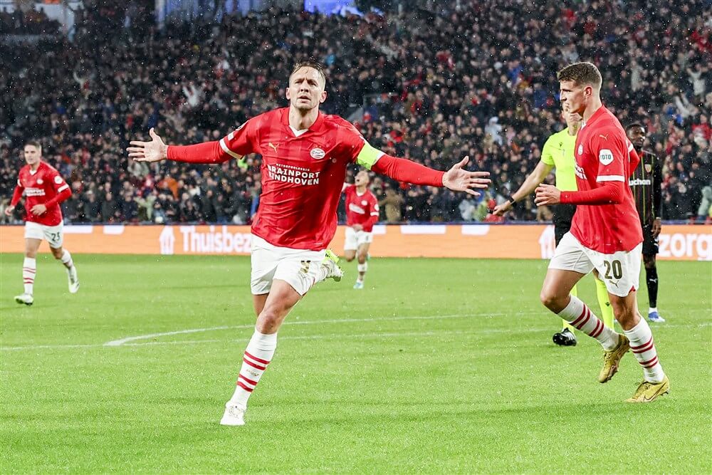 PSV strijdend naar overwinning tegen Lens; image source: Pro Shots