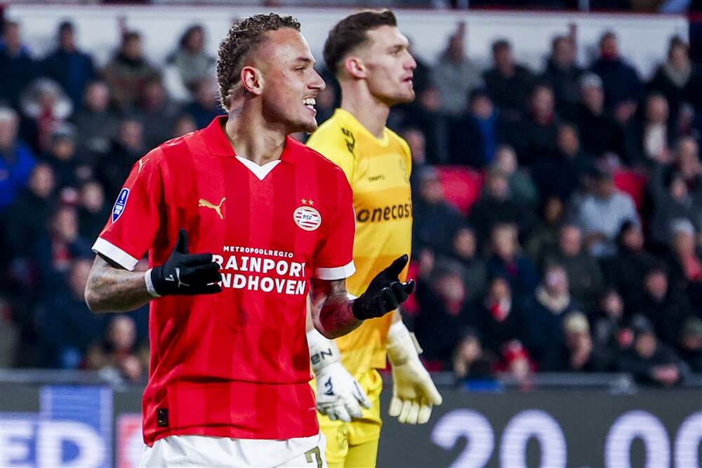 "PSV bang voor nieuwe blessure Noa Lang"; image source: Pro Shots
