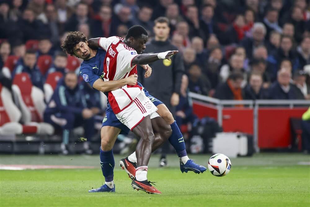 Gehavend PSV in zwakke topper gelijk tegen Ajax; image source: Pro Shots