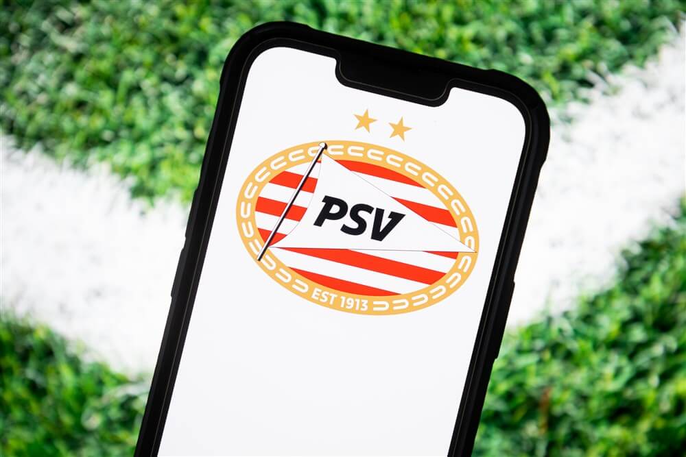 "PSV krijgt extra shirtsponsor volgend seizoen"; image source: Pro Shots